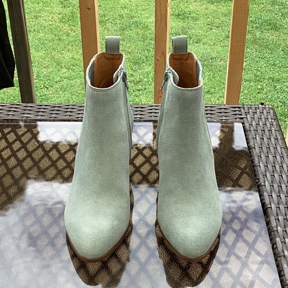 Frye suede booties - Picture 2 of 10